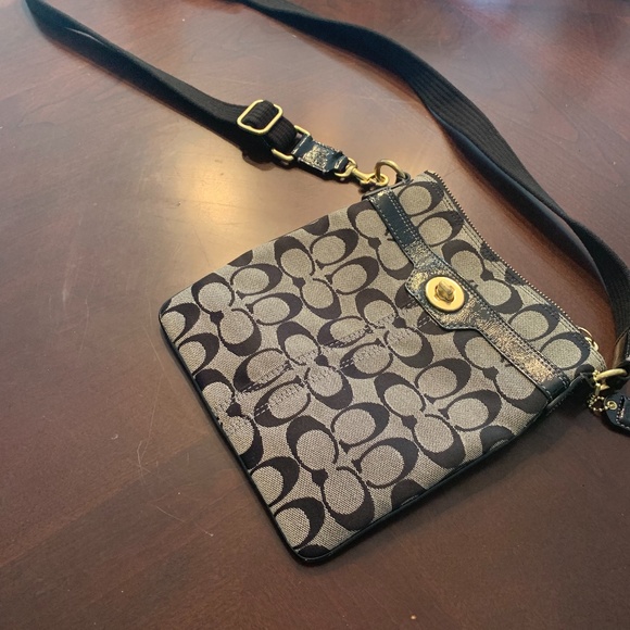 COACH BAG AUTHENTIC - Picture 1 of 2